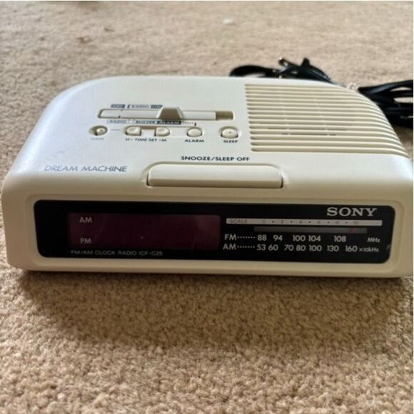 Sony Dream Machine ICF-C25 FM/AM Clock Radio - Picture 4 of 8
